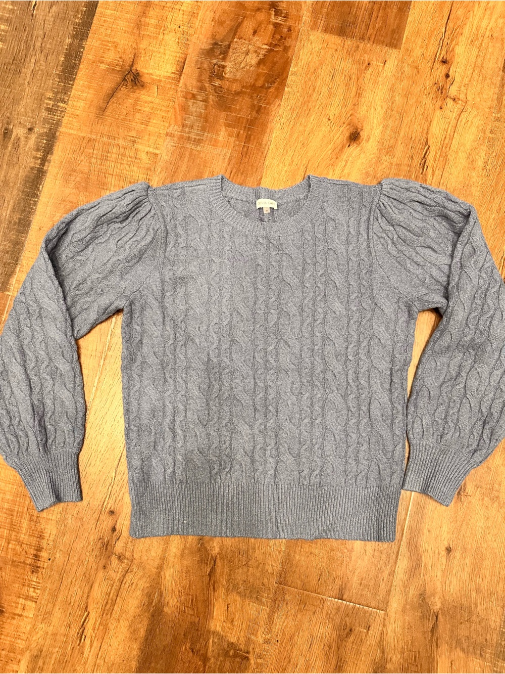 Olivia grey brand puff sleeve cable sweater size med in blue